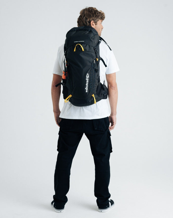 MOCHILA CARGUEIRA GALAPAGOS CHARGER PRETA 50+5 L