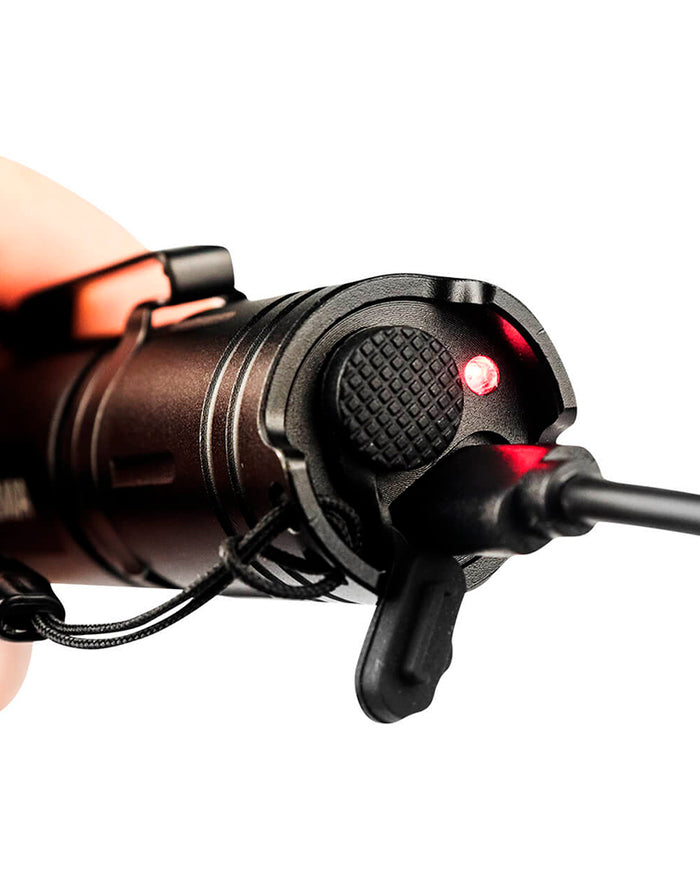 LANTERNA INVICTUS SIGMA PRETA